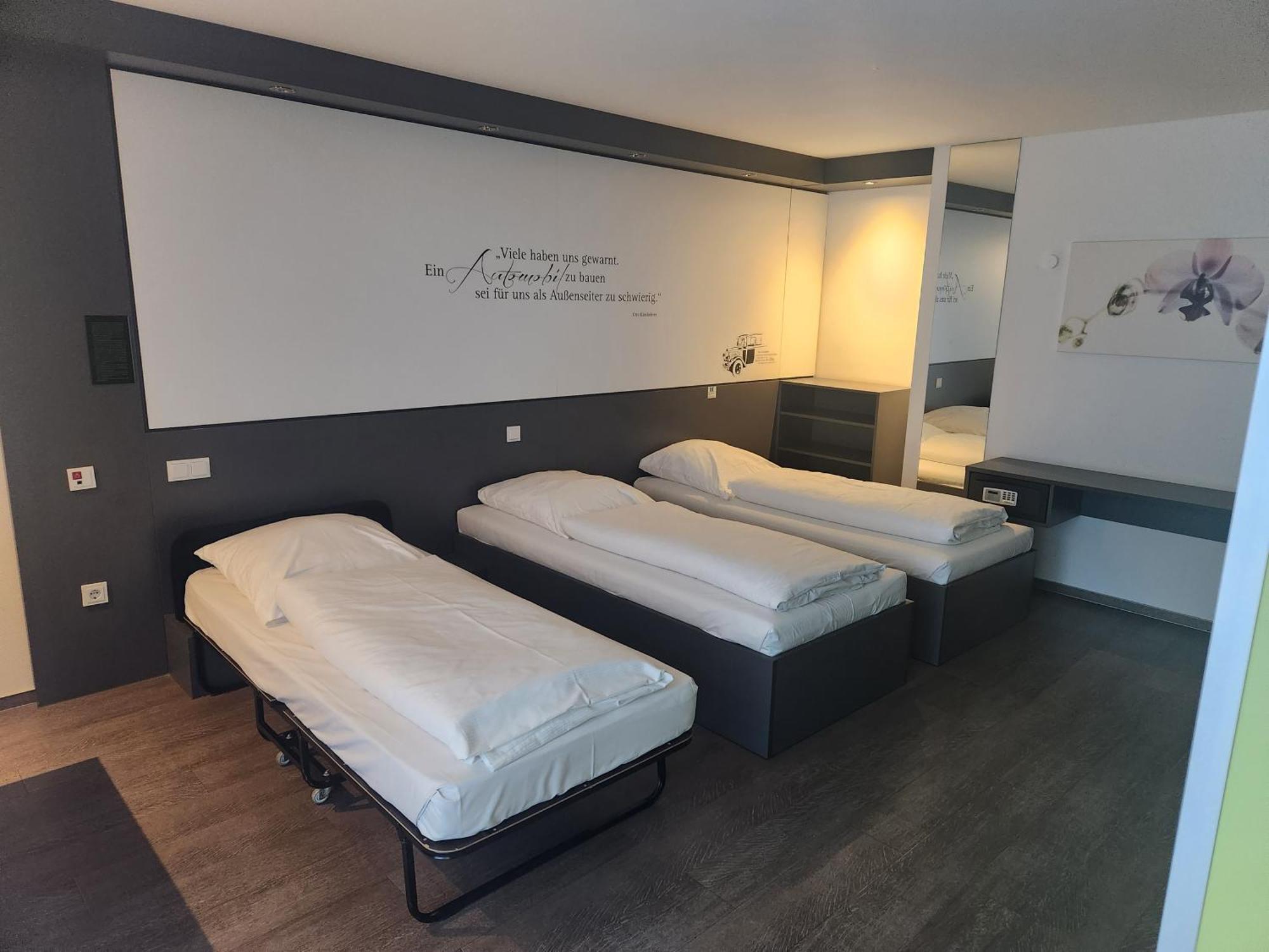 Economy-Hotel Ulm Exteriér fotografie