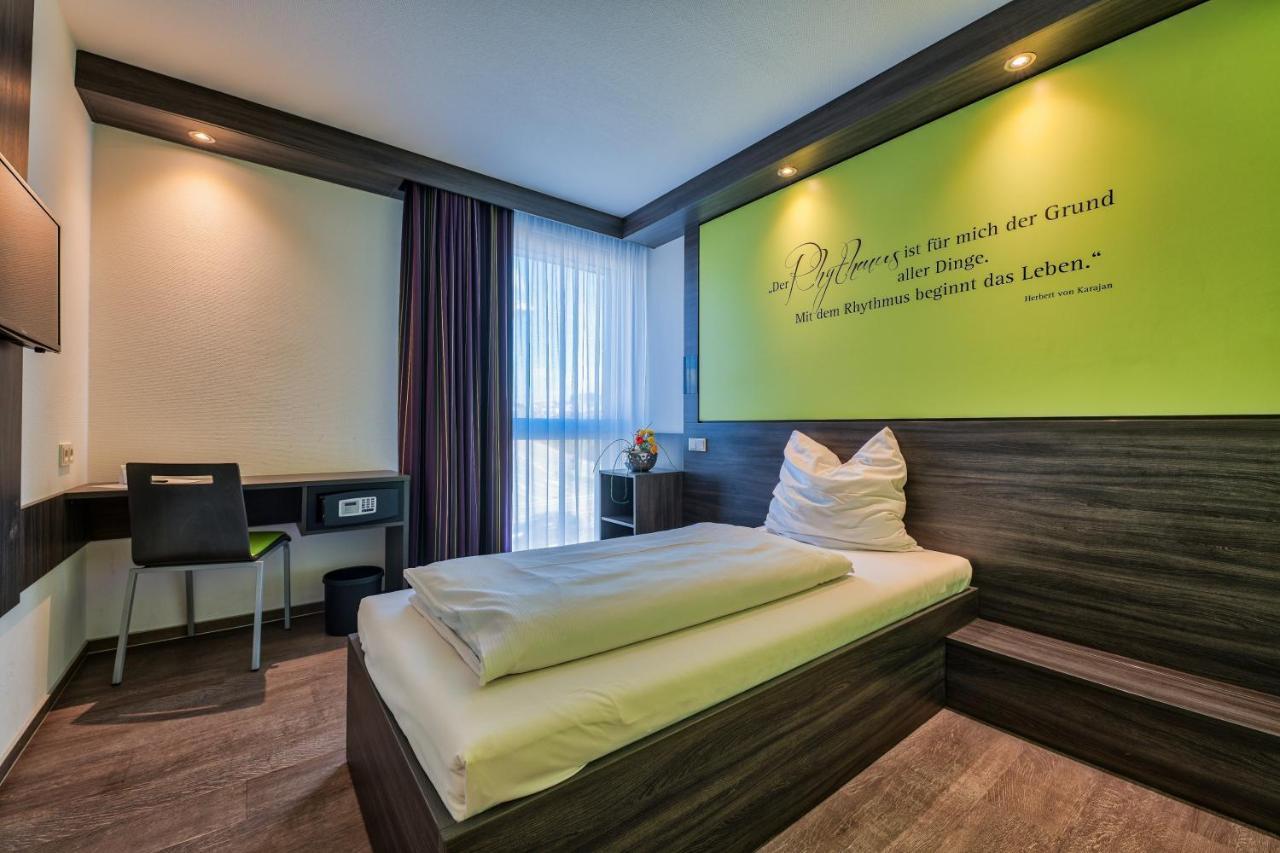 Economy-Hotel Ulm Exteriér fotografie