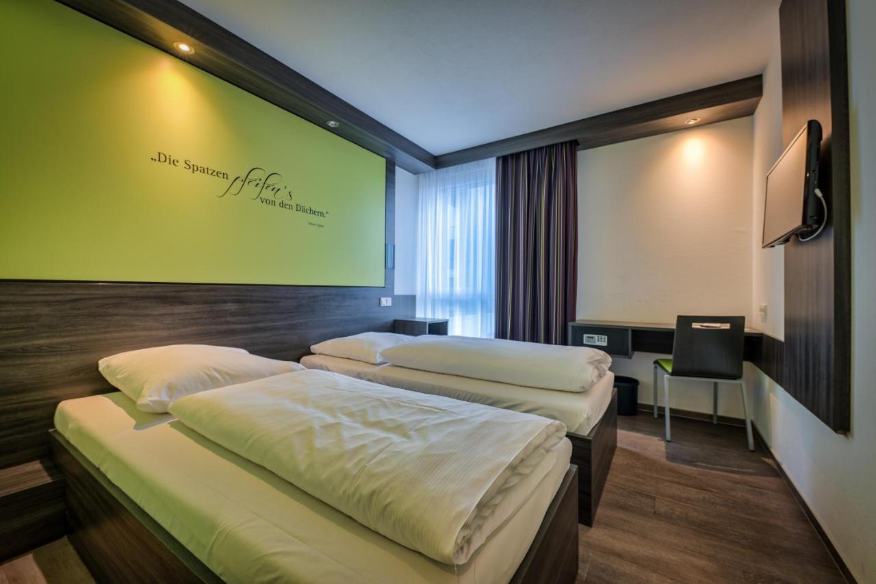 Economy-Hotel Ulm Exteriér fotografie
